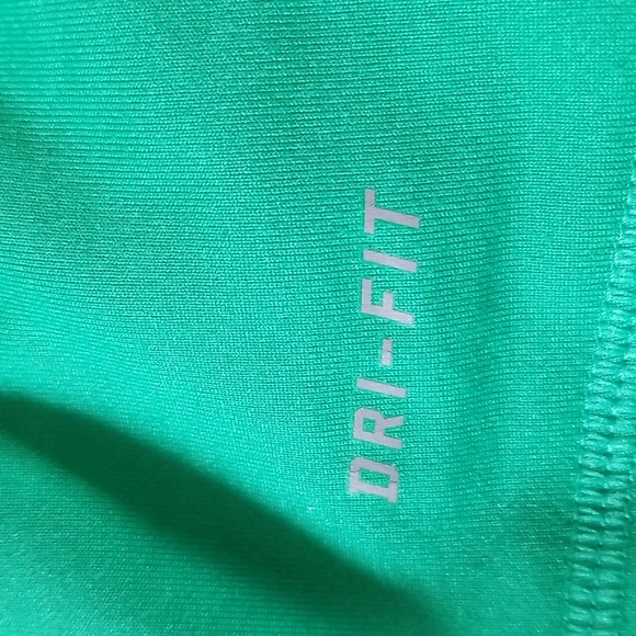 Nike Pro Dri-Fit 1/2 Zip Pullover Athletic Top - Picture 11 of 11